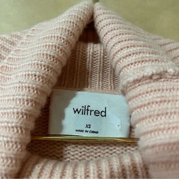 Aritzia | NWOT Wilfred Luxe Cashmere Jara Sweater Turtleneck Coral Blush Size XS - Picture 3 of 13